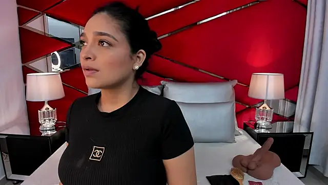 Snapshot of AdeleGray chatting on 02.28.25 AdeleGray online show from 02.28.25