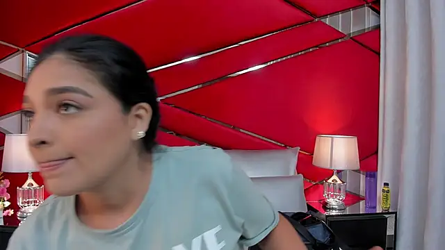 Snapshot of AdeleGray chatting on 03.06.25 AdeleGray online show from 03.06.25