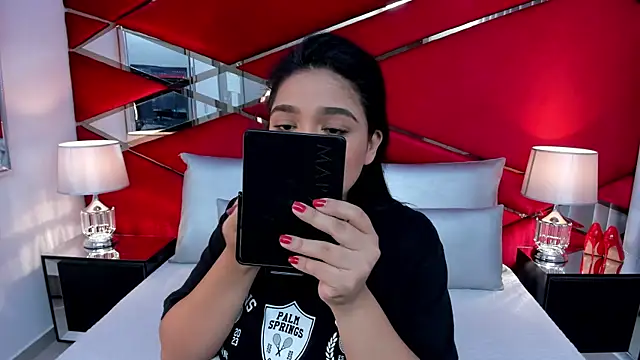 Snapshot of AdeleGray chatting on 03.14.25 AdeleGray online show from 03.14.25