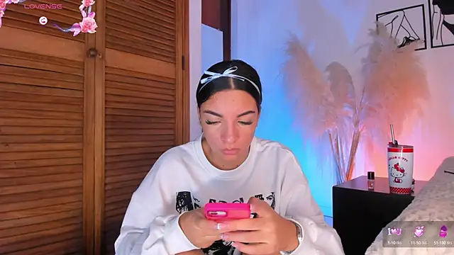 777AylinZ online show from 10.01.25