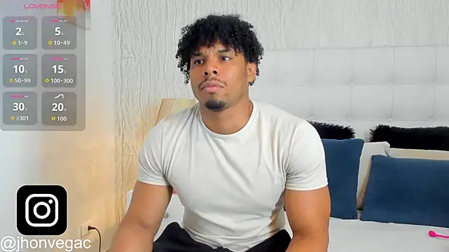 Snapshot of Jacub_Micke1 chatting on 10.18.25 Jacub Micke1 online show from 10.18.25