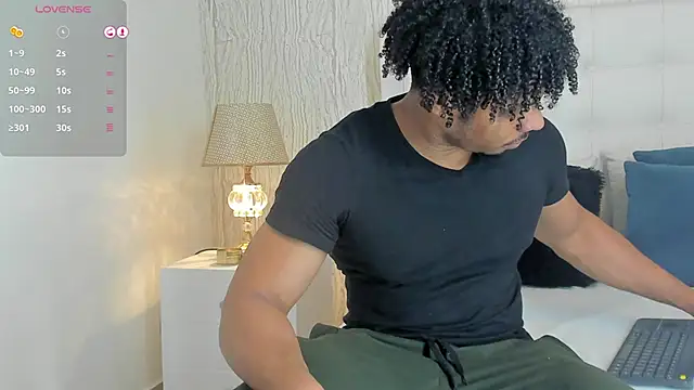 Snapshot of Jacub_Micke1 chatting on 11.13.25 Jacub Micke1 online show from 11.13.25