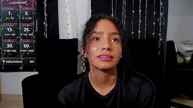 Snapshot of Dakota_M1 chatting on 03.12.25 Dakota M1 online show from 03.12.25