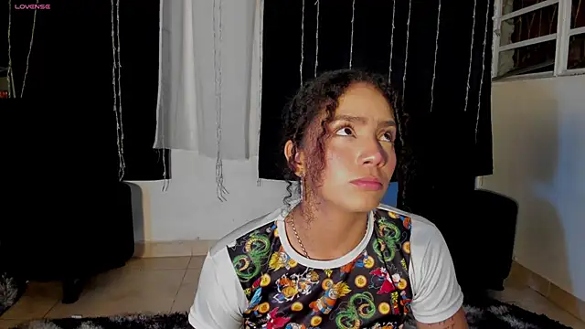 Snapshot of Dakota_M1 chatting on 10.02.25 Dakota M1 online show from 10.02.25