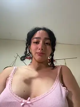 Snapshot of Doll4you_ chatting on 10.19.25 Doll4you online show from 10.19.25