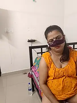 Cute-manisha online show from 10.15.25