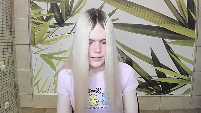 Auroralitta online show from 12.13.24