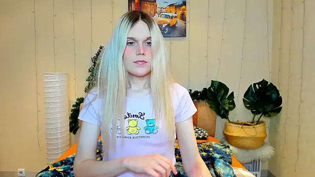 Auroralitta online show from 01.17.25