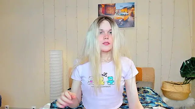 Auroralitta online show from 03.09.25