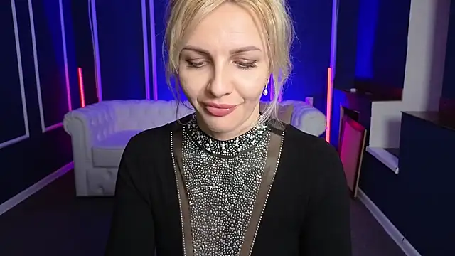 Snapshot of Barbara_Blonde chatting on 01.22.25 Barbara Blonde online show from 01.22.25