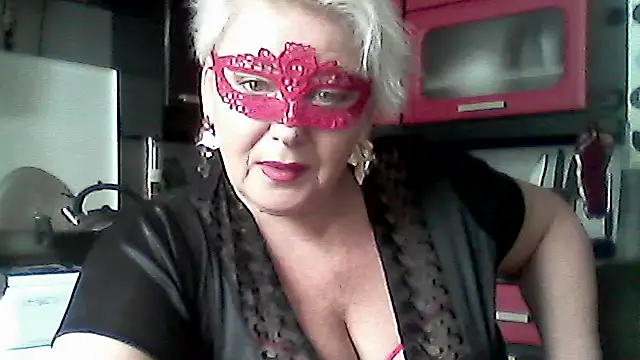 Lisa Suzie online show from 02.24.26