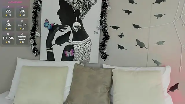 Adelesmithh online show from 10.31.25