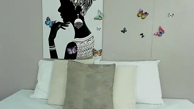 Adelesmithh online show from 12.22.25