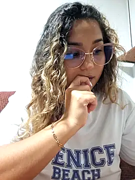 BrendaGirs online show from 10.11.25