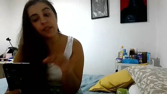 Ursumi1 online show from 10.26.25