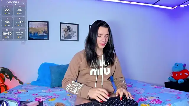 elafranco  online show from 11.04.25