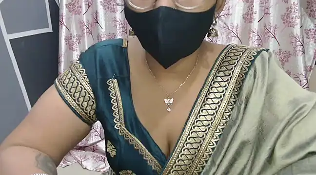 Snapshot of Jiya__1 chatting on 12.08.24 Jiya 1 online show from 12.08.24