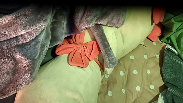 Weiwei5200 online show from 11.24.25