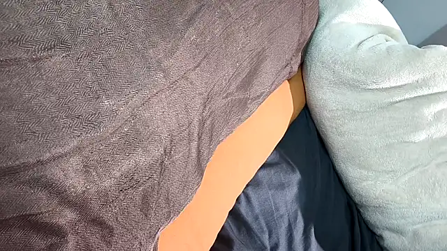 Weiwei5200 online show from 02.21.26