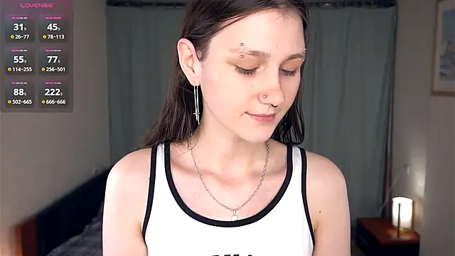 Snapshot of MoiraHavins chatting on 09.15.25 MoiraHavins online show from 09.15.25