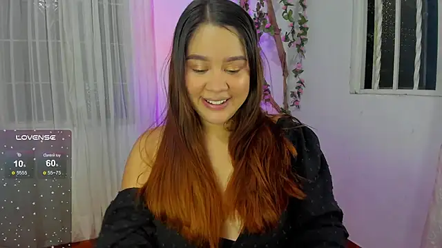 Snapshot of Eily__ chatting on 12.25.24 Eily online show from 12.25.24