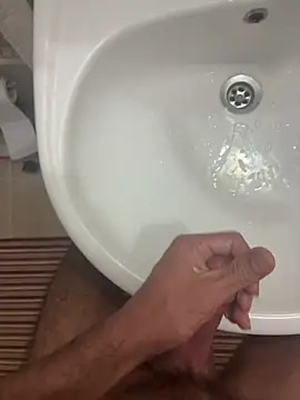 Snapshot of denizli18 chatting on 02.01.25 denizli18 online show from 02.01.25