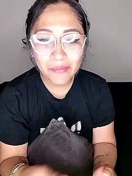 ineliveca online show from 01.04.25