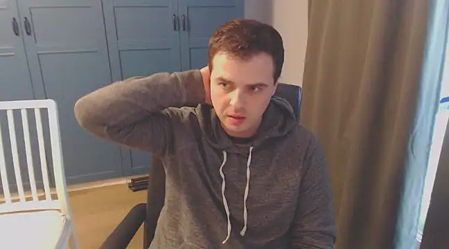 Snapshot of CuteMan33 chatting on 12.08.24 CuteMan33 online show from 12.08.24