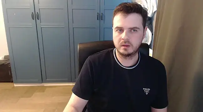 Snapshot of CuteMan33 chatting on 03.06.25 CuteMan33 online show from 03.06.25