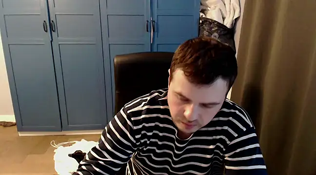 Snapshot of CuteMan33 chatting on 03.19.25 CuteMan33 online show from 03.19.25