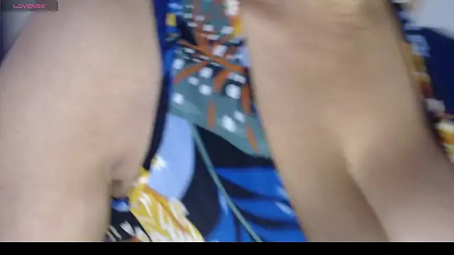 Snapshot of Astrid_Mller chatting on 10.24.25 Astrid Mller online show from 10.24.25