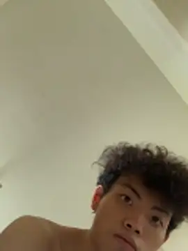 Snapshot of Kitjai200301 chatting on 11.10.25 Kitjai200301 online show from 11.10.25