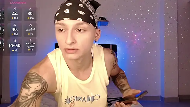 arthurphoenix  online show from 01.08.25