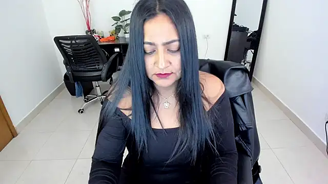 Adele Sweett online show from 03.13.25