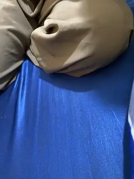 Snapshot of United3 chatting on 10.08.25 United3 online show from 10.08.25