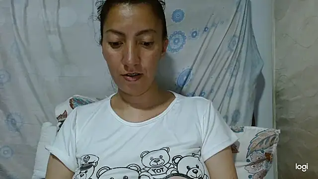 Snapshot of kaybabyhot chatting on 09.29.25 kaybabyhot online show from 09.29.25