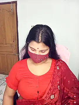 Snapshot of Hot-Angel_ chatting on 10.17.25 Hot-Angel online show from 10.17.25