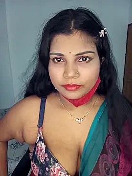 Snapshot of Hot-Angel_ chatting on 10.27.25 Hot-Angel online show from 10.27.25