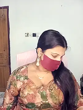 Snapshot of Hot-Angel_ chatting on 11.07.25 Hot-Angel online show from 11.07.25