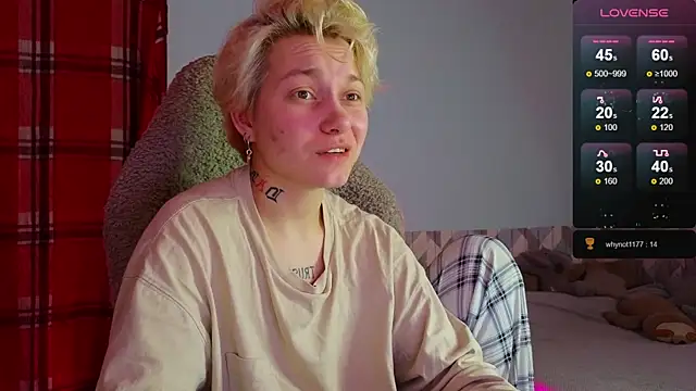 esajukyy online show from 02.10.25