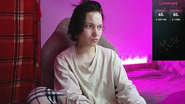 esajukyy online show from 09.11.25