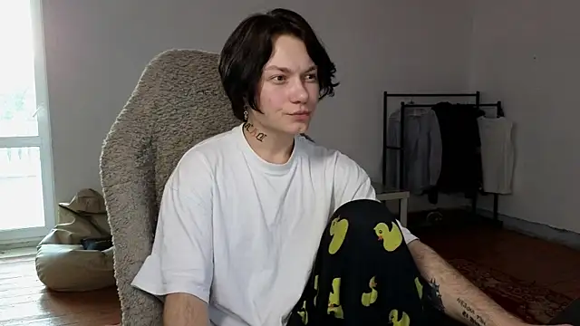 Snapshot of esajukyy chatting on 07.12.26 esajukyy online show from 07.12.26