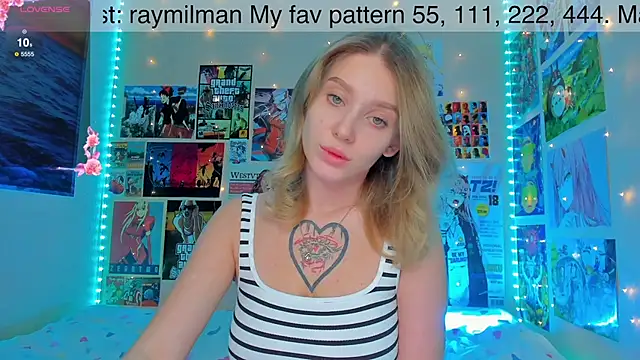 Snapshot of AliceMilman chatting on 12.14.24 AliceMilman online show from 12.14.24