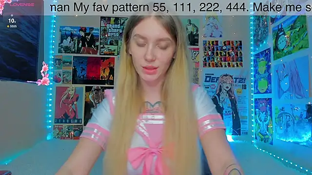 Snapshot of AliceMilman chatting on 01.21.25 AliceMilman online show from 01.21.25