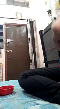 rani076144 online show from 02.18.25