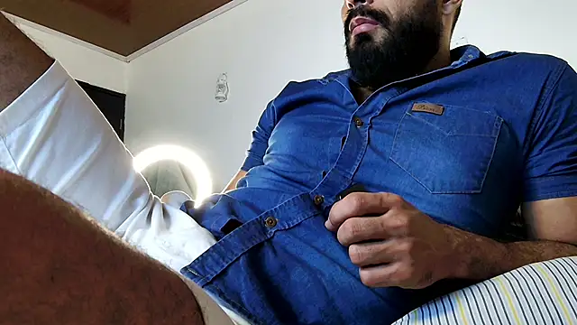 Snapshot of BEN_BLAZE chatting on 02.28.25 BEN BLAZE online show from 02.28.25