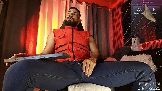 Snapshot of BEN_BLAZE chatting on 11.03.25 BEN BLAZE online show from 11.03.25