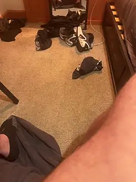 naughtyukcouple online show from 03.18.25