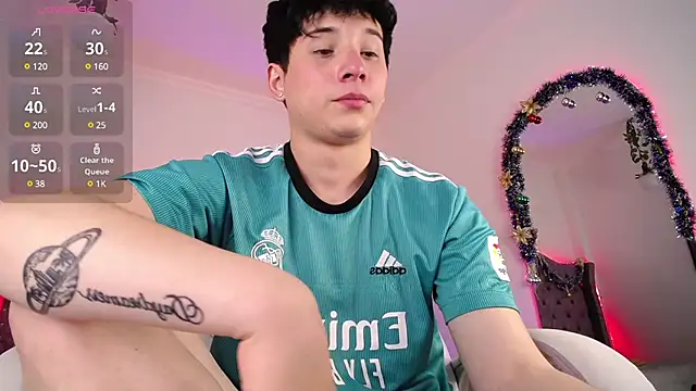 JustinMiller   online show from 12.17.24