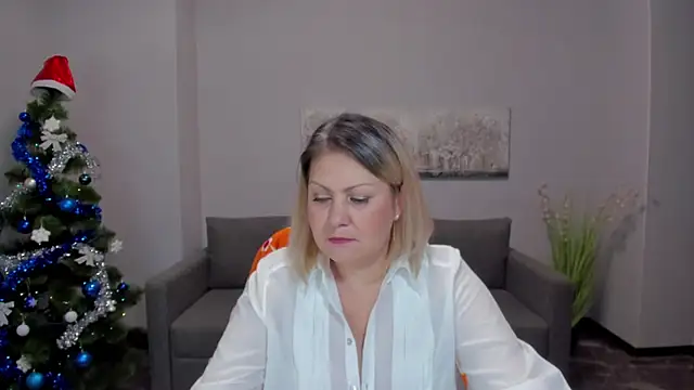 Milana Blake online show from 12.18.24